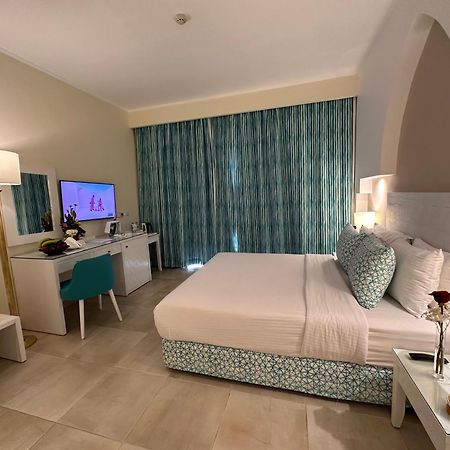 Sharm Club Beach Resort Buitenkant foto